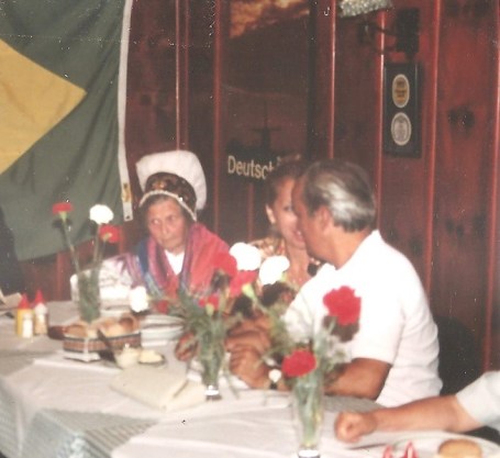 Brazilija 15.1. 1992 razglasitev Slov. Ljuba Maligaj (narodna noša)